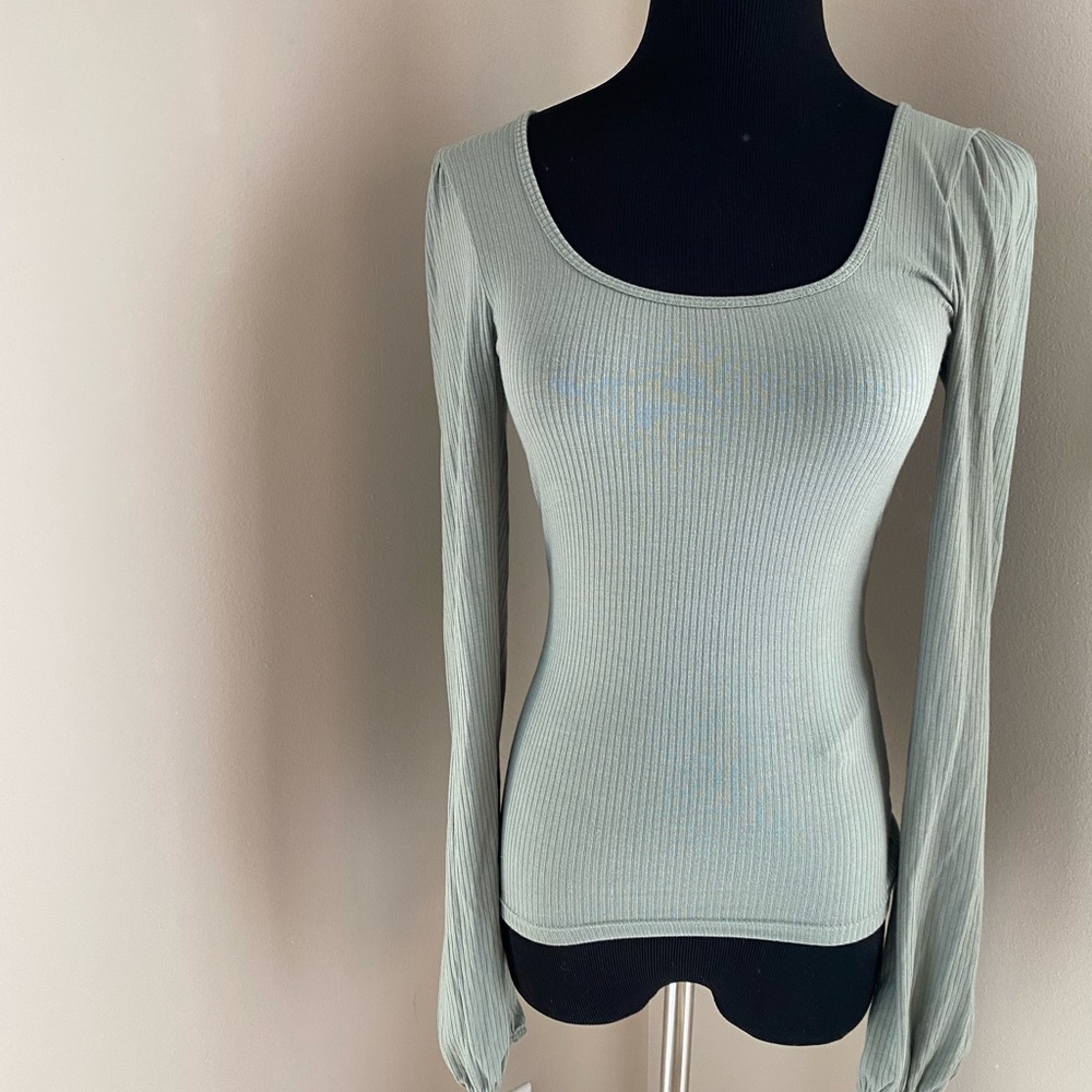 Abercrombie top